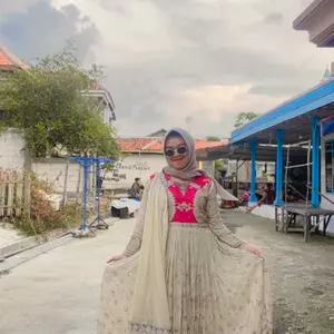 Dress wanita India viral Laila cream kombinasi pink