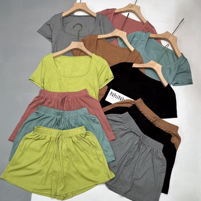 Sét bộ nữ quần đùi xoè cuốn biên kèm áo cổ vuông tay ngắn size dưới 55kg mã b66