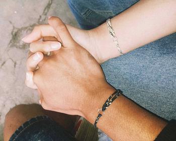 Product Review of Gelang tali benang simple gelang handmade couple motif abstrak bahan benang premium langsung kirim Bracelets from s**y 0
