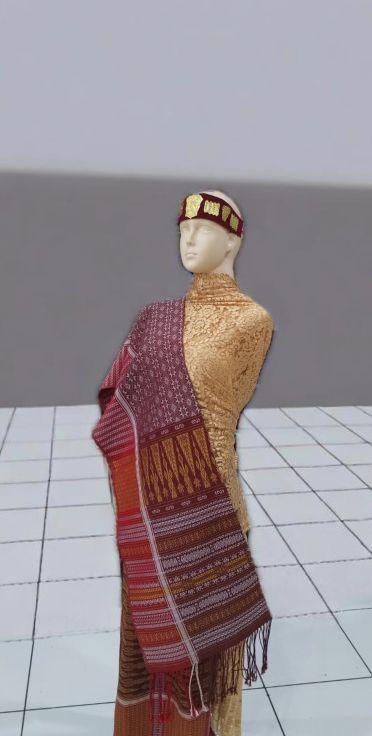 Songket Tumtuman tanpa sambung by Hutagaol Songket Songket Tumtuman tanpa sambung by Hutagaol Songket