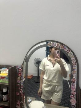 Product Review of Set Bộ Đùi Thêu Chữ Nổi Cổ Khóa Chất UMI Hàn Sang Chảnh Năng Động Cạp Chun Có Túi khóa kéo 2 bên quần top women 2025 by TH Store from N**2 3