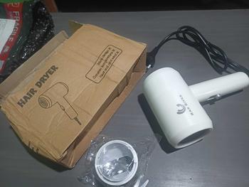 Product Review of [IschaIndyofc]HAN RIVER Hair Dryer & Catokan Rambut Set / Low Watt Pengering Rambut & curling iron 2 in 1 Catokan Hitam from R**y I**a 0