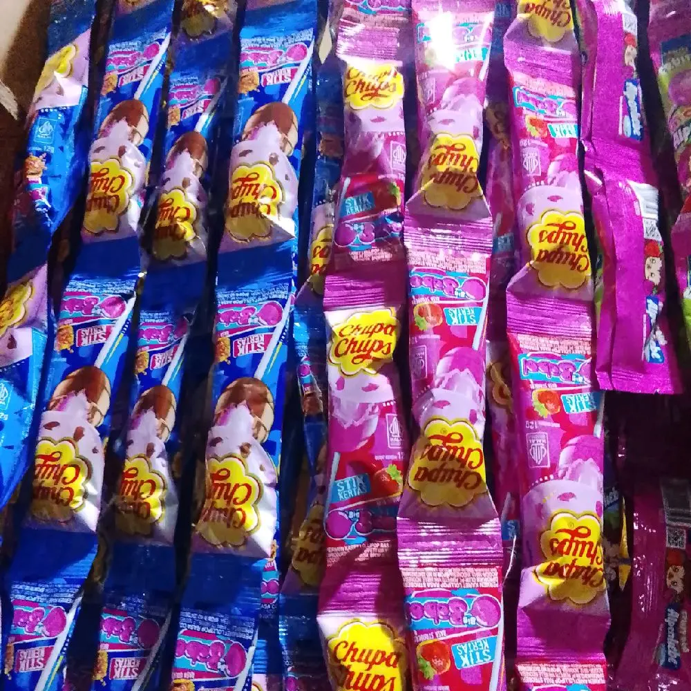 Chupa Chups Permen Karet Stick 1 Renteng Isi 12 Pcs Rasa Unik dan Lezat untuk Anak-anak