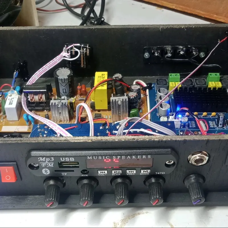 AMPLIFIER 2 WAY SUB DAN MID BTJ 2