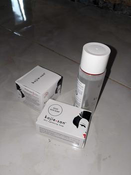 Product Review of ( PROMO ) Paket Lengkap Kojisan / Kojie san 4 in 1 Face Lightening Cream / toner 100 ml / skin lightening soap 65 gr / skin lightening facial wash / Original 100% BPOM Wajah Pencerah Cleanser from s**s 0