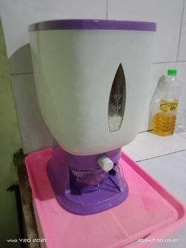Product Review of Dispenser Beras Praktis 10 Kg warna - Wadah beras warna viral 10kg from A**2 0