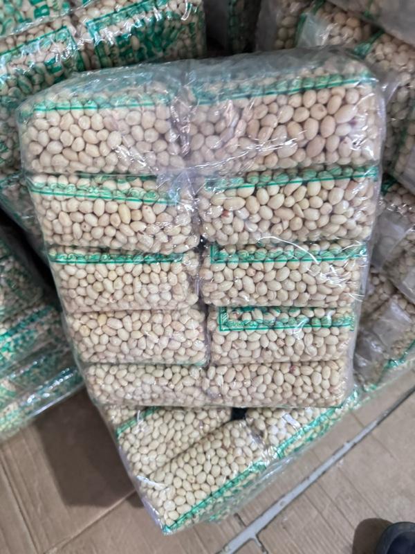 Product Introduction of 5 bungkus Kacang Kupas Asli Tuban 250g x 5 Bungkus - Total Berat 1,250g - Goreng, Food, Mete, Kering, Snack, Cemilan Bawang Makanan Camilan Mede 10