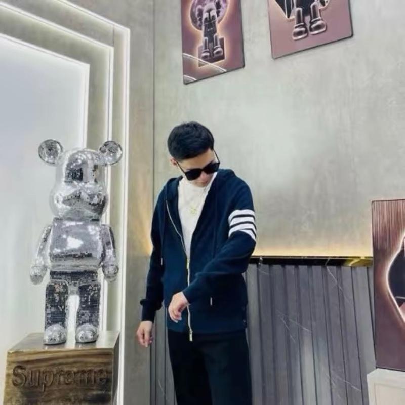 Áo khoác hoodie zip mũ TA89 vải gạo trơn thêu vạch trắng khoá zip vàng đơn giản basic boy phố