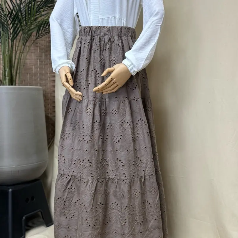 [NEW] Eyelet Skirt Cotton Fully Lined