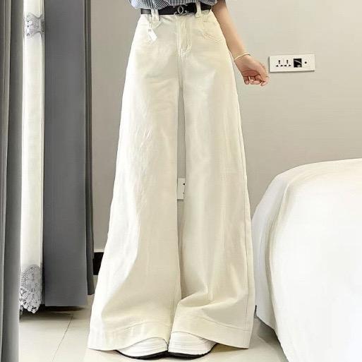 (Deal mở bán) Quần jeans ống rộng trắng/be gấu to 5cm - MỘC STORE
