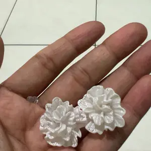 【Wei Sha】Anting bunga putih untuk wanita pelajar anting akrilik B480