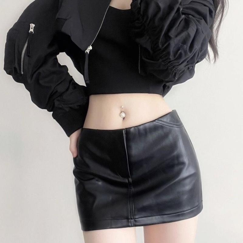 V26 - Chân váy da đen ngắn trendy có lót trong ôm tôn dáng nữ cá tính slay cool ngầu girl dự tiệc lên đồ sang