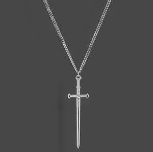 Kalung Titanium Liontin Pedang Pria Wanita Anti Karat Silver Sword