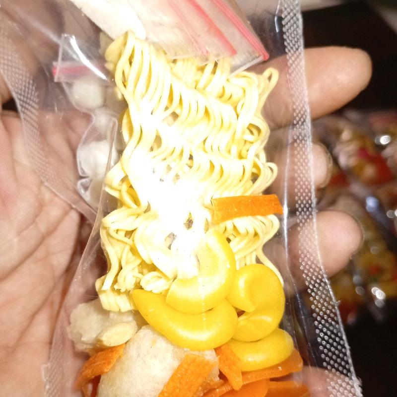 paket 5 bungkus seblak instan mini  khas garut Food makanan pedas food instan Masakan 3