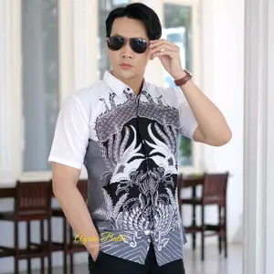 Batik slim fit pria terbaru RINJANI PENDEK kemeja batik pria terbaru lapis furing bahan katun halus premium hem batik pria slim fit warna putih abu batik slim fit anak muda