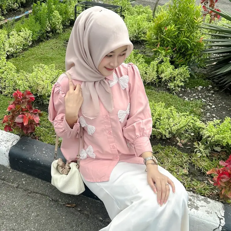 LISA SHIRT - Atasan Kemeja Variasi Pita Model Coquette Kancing Outfit Boutique 1