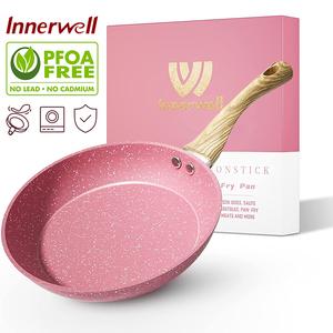Innerwell กระทะไม่ติดสีชมพู เคลือบไม่ติด ขนาด 8/9.5/11 นิ้ว ปลอดสาร PFOA เหมาะสำหรับเตาทั้งหมด