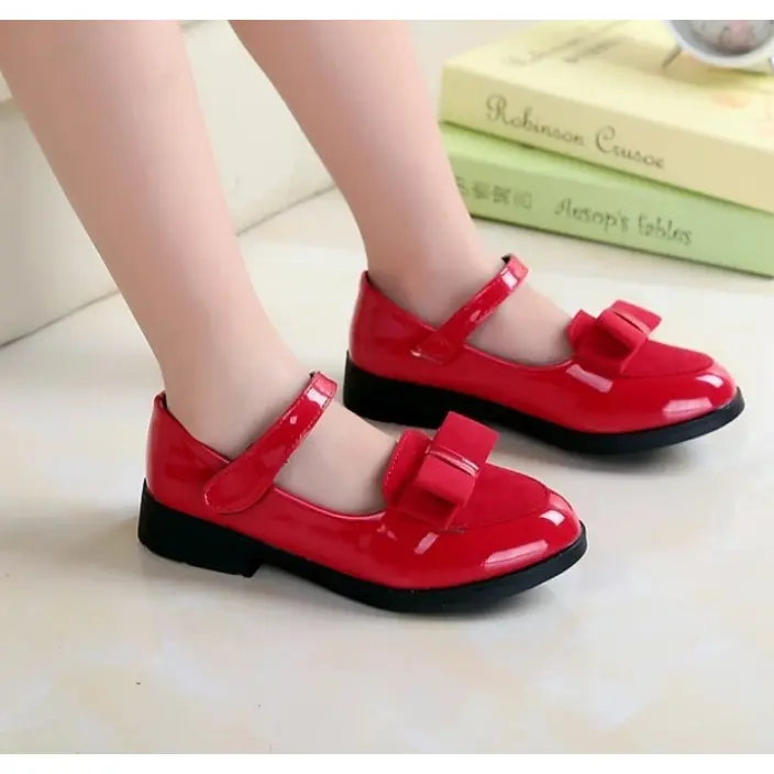 sepatu anak perempuan maroon / sepatu anak cewek warna merah / sepatu pesta anak perempuan / sepatu anak cewek terbaru / sepatu anak import / sepatu docmart anak cewek / sepatu anak lucu / sepatu anak cewek terbaru / sepatu anak nyaman di pakai / sep 7