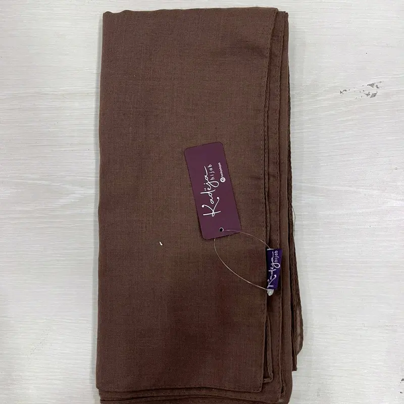 Hijab segi empat khadijah polos by khadijah Kerudung 2