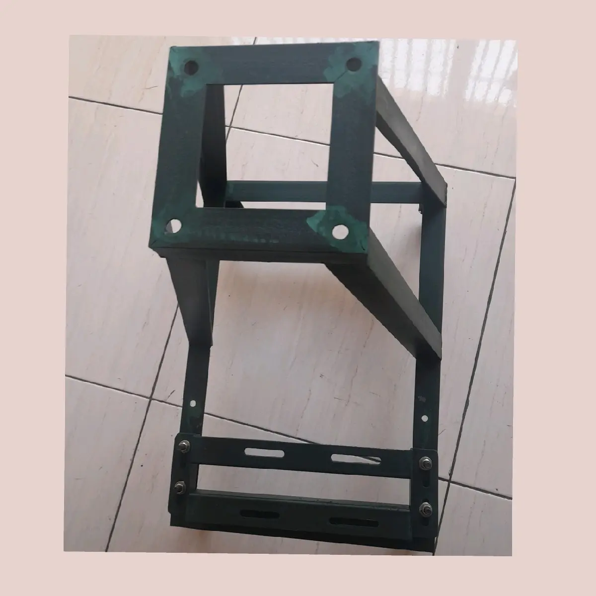 Rangka / casis mesin giling daging no 32