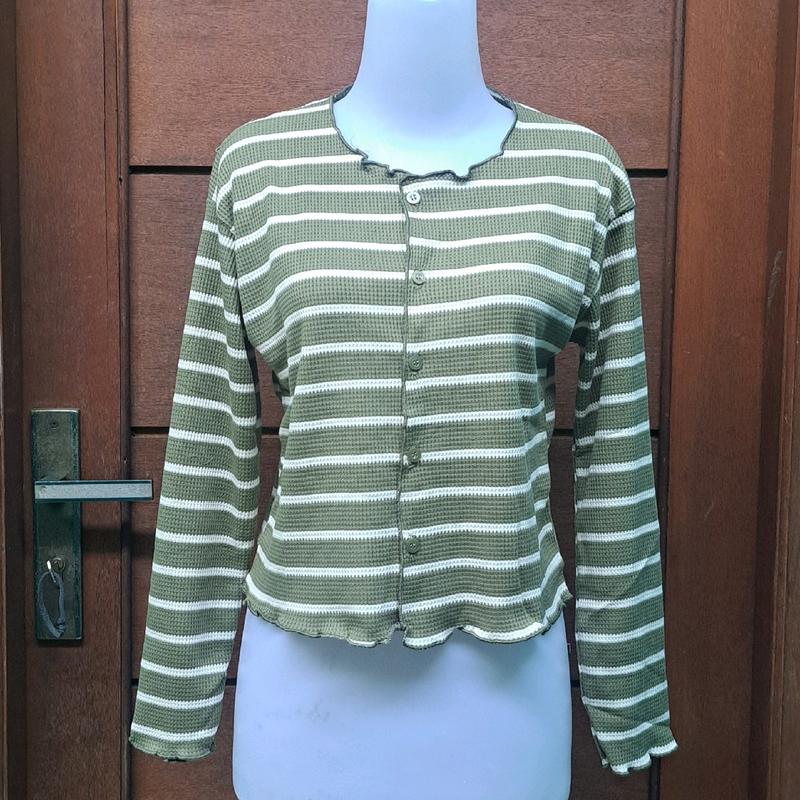 CARDIGAN WANITA CROP OVERSIZE / CARDIGAN WANITA MOTIF STRIPE Kardigan Kancing Panjang Knitwear Waffle Atasan Top Outer Garis CARDIGAN WANITA CROP OVERSIZE / CARDIGAN WANITA MOTIF STRIPE Kardigan Kancing Panjang Knitwear Waffle Atasan Top Outer Garis