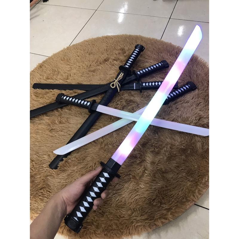 Kèm Pin Đồ Chơi Kiếm Nhật Katana Phát Sáng Có Vỏ + Âm Thanh + Đèn Đồ Chơi Trung Thu