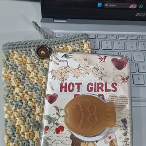 Casing E-Reader / Kindle / Boox Sleeve Cover Rajut Crochet