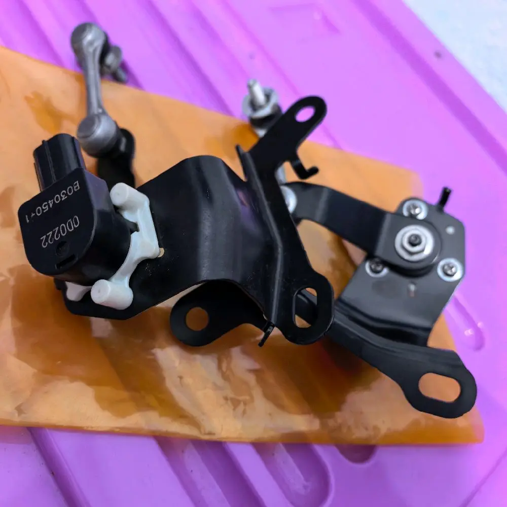 Sensor height control rear toyota fortuner GR sport 89408-71030 89408-0k060