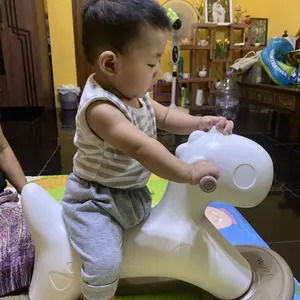 Molion Mini Kuda-Kudaan Anak M1008 Baby Rocking Horse & Edukatif Usia 1-3 Tahun Bahan Plastik Ukuran 69x20x40cm Warna Cream dan Putih