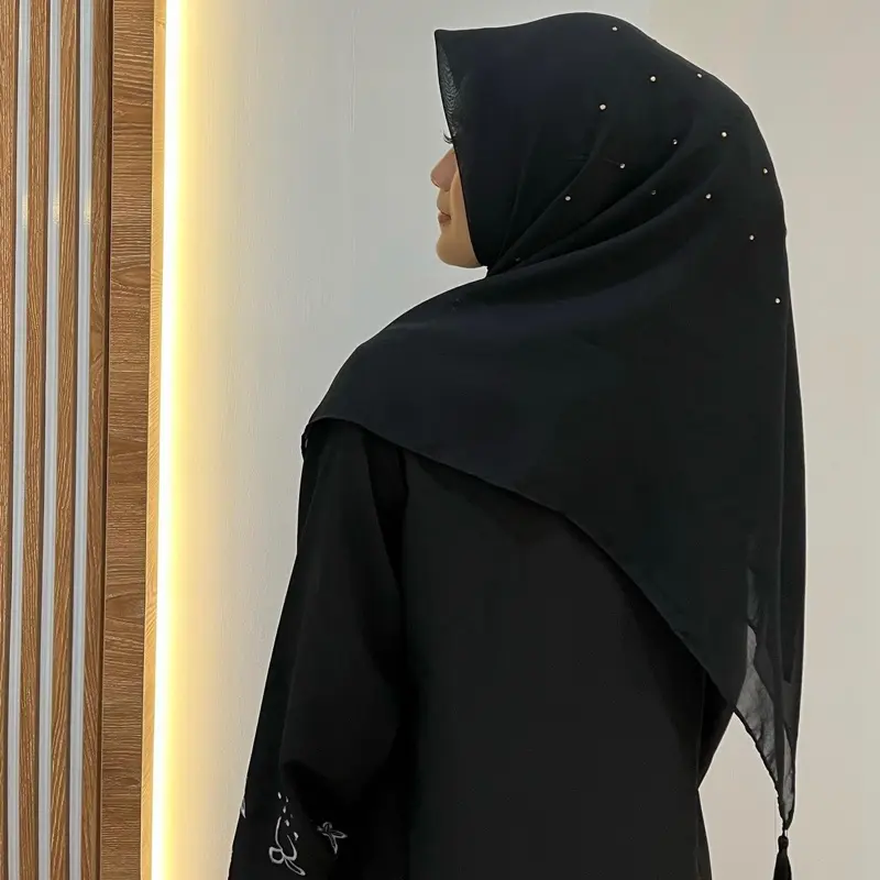 Ulya Hijab - segiempat polycotton manik tabur rosegold 4
