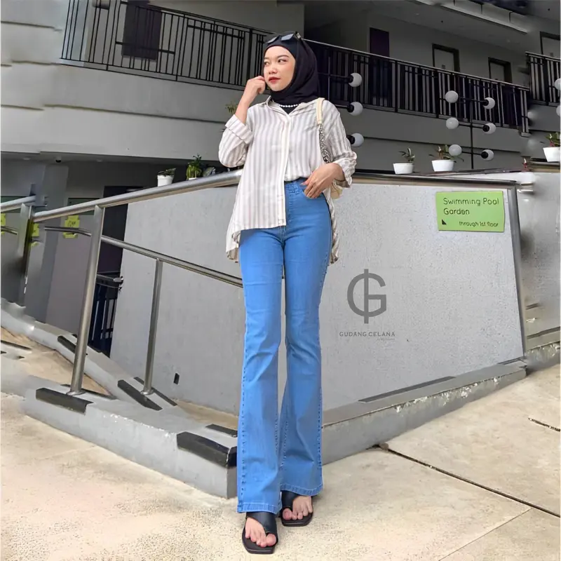 Highwaist Jeans Abu Cutbray Tebal Melar Loose Wanita Celana Panjang Wanita 2