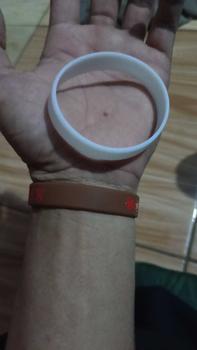 Product Review of Embracelet | Glow In the Dark Wristband Custom from M**a A**i 0