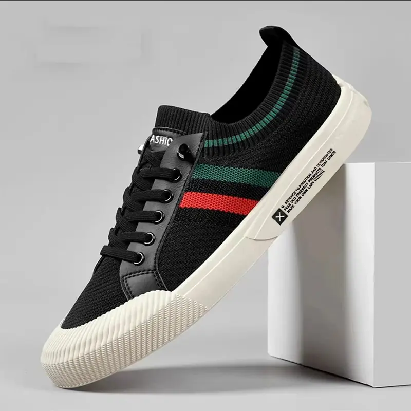 [COD] Sepatu Kanvas Gaya Baru 2025, Sepatu Kanvas Pria Kasual, Sepatu Trendi, Sepatu Slip-On Bersirkulasi untuk Pria Canvas Casual Shoes Running Sneakers