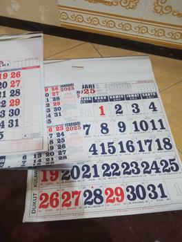 Product Review of KODE MDA 109 II Kalender Nasional 2025 KALENDER JUMBO 2025 / Kalender Dinding JUMBO 2025 41x60cm from T** O**t 2