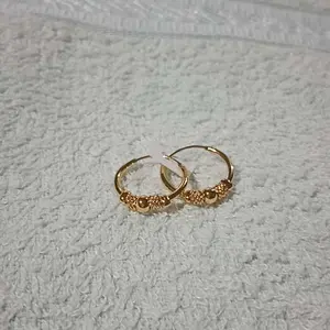 Anting Clip Titanium Gold Anak Motif micky  Anti Karat Bahan Titanium Tahan Karat Desain Unik dan Menarik