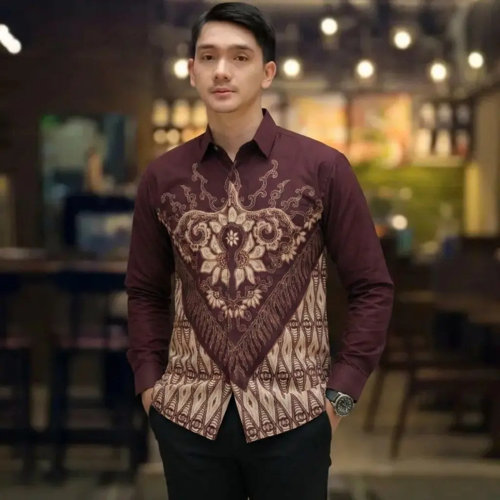 Kemeja Batik Pria Lengan Panjang Baju Katun Motif Elegan untuk Tampilan Modern Kemeja Batik Pria Lengan Panjang Baju Katun Motif Elegan untuk Tampilan Modern
