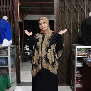 Selendang Cardigan Wanita Syal Sutra Serbaguna Pantai Perlindungan Uv Syal Scarf Mutiara Bunga Jambu Mete Eropa Dan Amerika Pelindung Sinar Matahari Wanita Jaket Motif Kemeja Sifon Outer Kebaya Pernikahan Selendang
