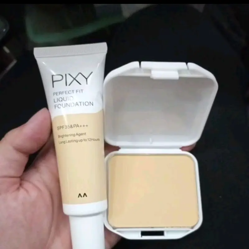 PIXY PAKET LIQUID FOUNDATION FREE REFILL TWO WAY CAKE 1