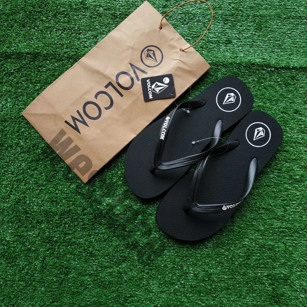 SANDAL JEPIT PRIA DISTRO V0lc0m LOGO BULAT PREMIUM QUALITY / SENDAL KASUAL BEST SELLER / SANDAL PANTAI JEPIT / SENDAL JEPIT MEN SURFING
