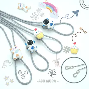 Strap Mask Sanrio / Strap Masker / Kalung Masker Hijab 2in1 Strap Masker Elastis Stretchy Tali masker Kalung Strap Mask Hijab Strap mask 2in1 headloop konektor masker kalung clay resin gantung||Tali kalung Masker Anak dan Dewasa