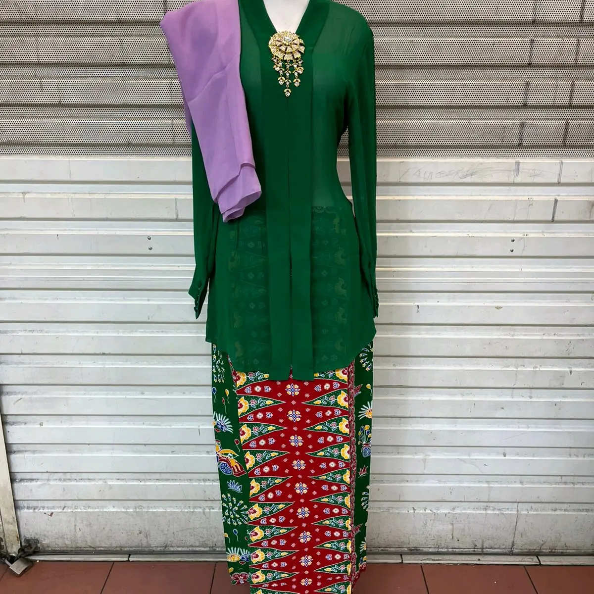 stelan kebaya none betawi // stelan kebaya none betawi + slendang