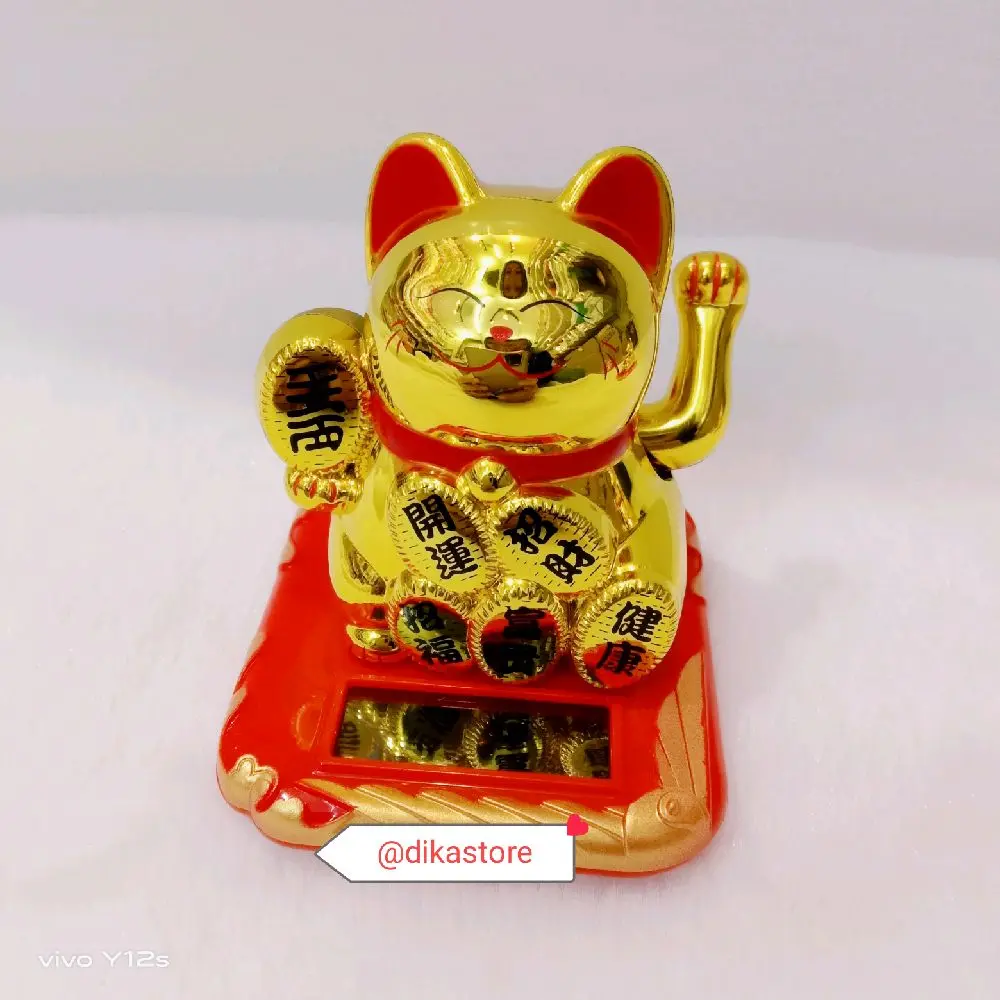 Pajangan Kucing Hoki/ Solar Kucing/ Kucing Keberuntungan/Pajangam Dashboard Mobil Car