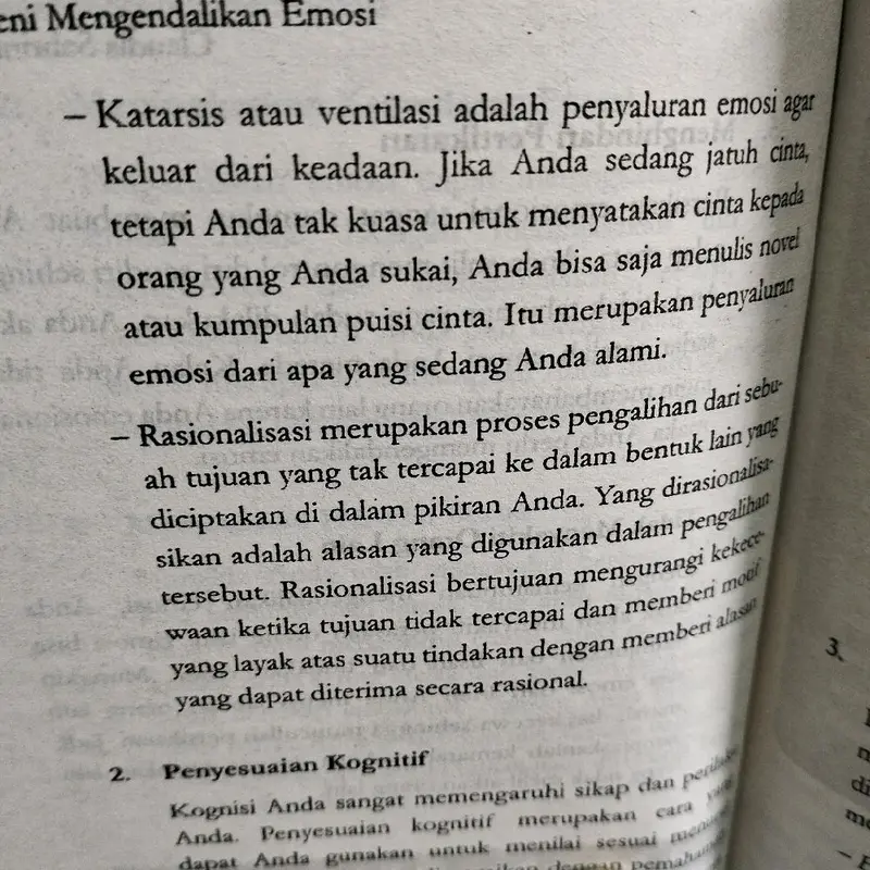 BUKU MOTIVASI / SENI MENGENDALIKAN EMOSI by Claudia 4