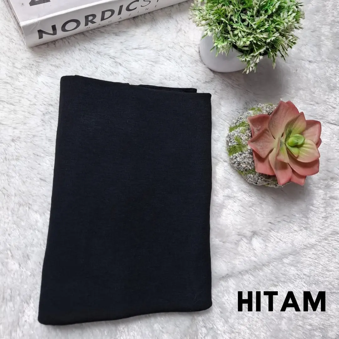 Hitam