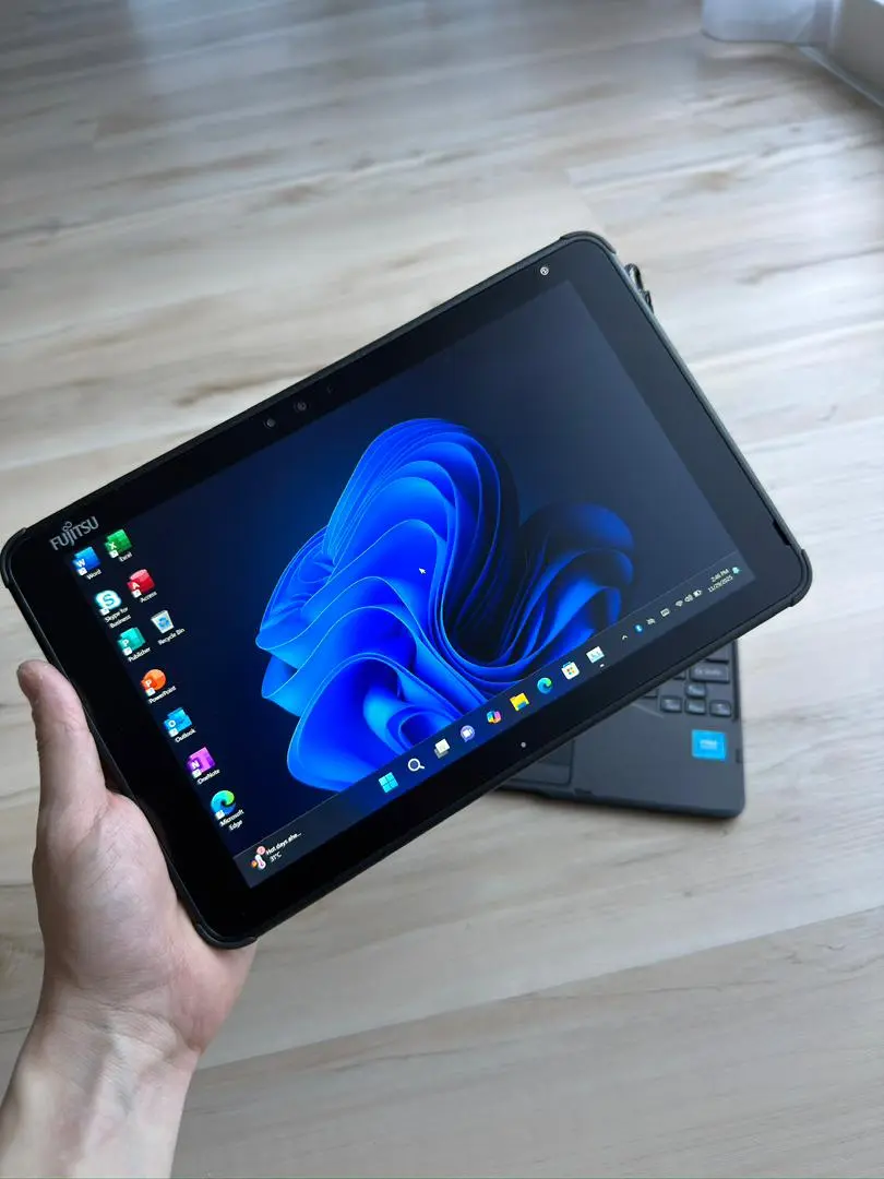 Fujitsu Arrows Tab Q5011 Windows 11 Pro IPS Full HD Mini Rugged 2