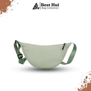 Best Hui Tas Slingbag Polos Bahan Nylon Anti Air Tas Bahu Mini Half Moon Terbaru Kekinian WY11 Hitam Selempang Pria Cowok Bahan Nilon Ukuran 36m x 7,5cm x 15cm Resleting Ringan Tali Adjustable