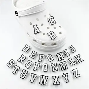Mode Huruf Bahasa Inggris A-Z Sandal Shoes Charms Kartun Pin Aksesoris DIY Dapat Dilepas Anak Hadiah Decorate Accessories