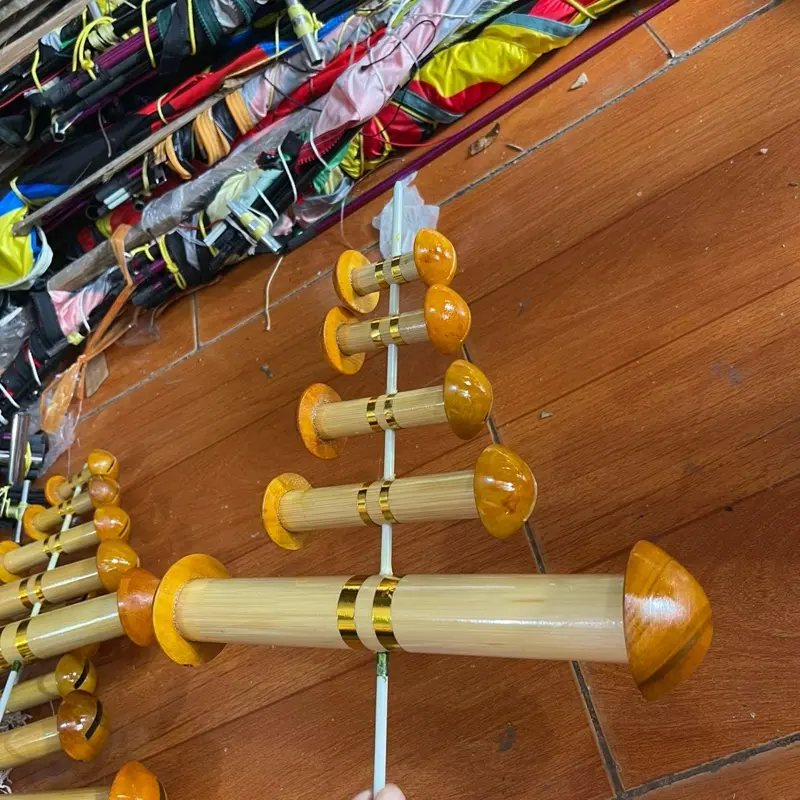 Còi d32 đến d35 hàng kỹ âm chuẩn thả diều 2m với 2m5