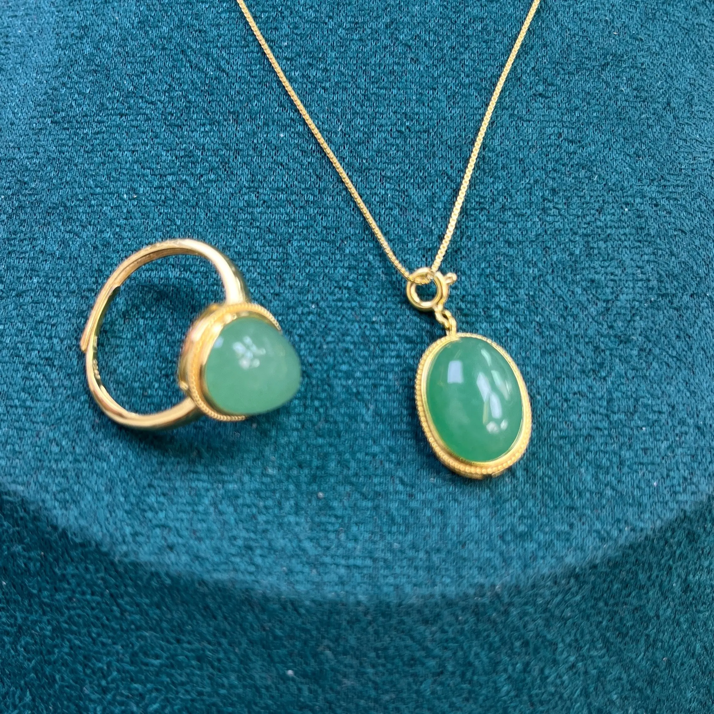 [Feiyu] Green Natural Jade Ring and Necklace