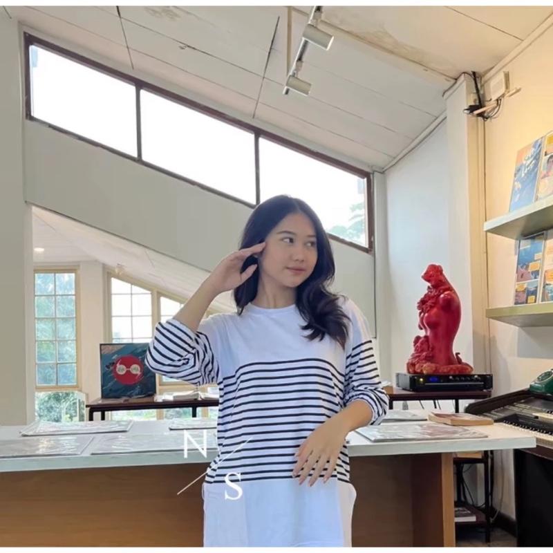 ￼KAOS BLOUSE ATASAN WANITA SALUR KATUN COMBED 24S LENGAN BALON WITH HIGHSLIT 4
